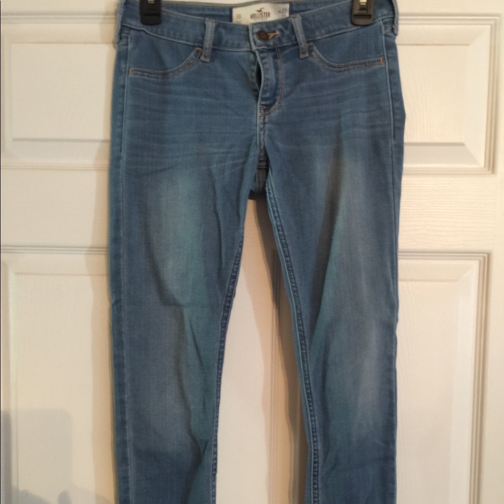Hollister jegging. Size 5 short.